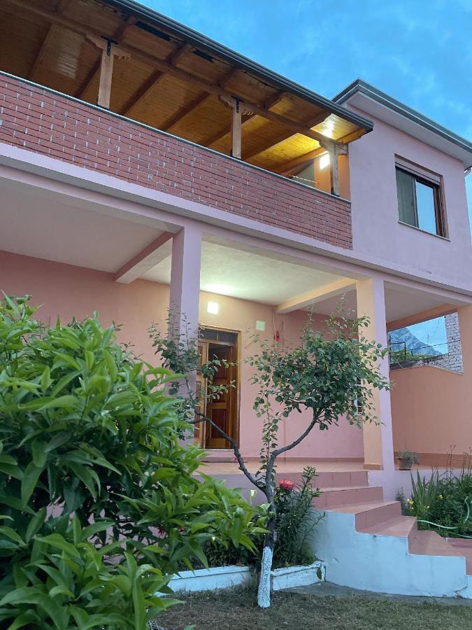 Vila 8 Krujë المظهر الخارجي الصورة