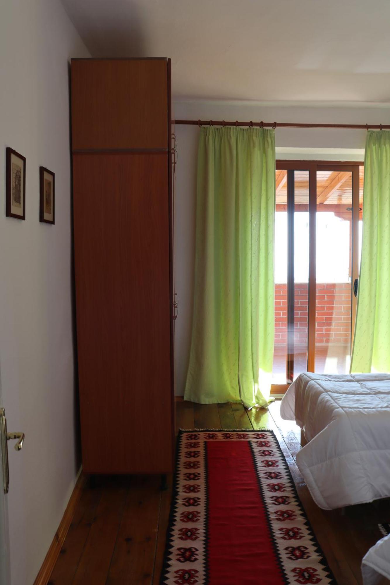 Vila 8 Krujë المظهر الخارجي الصورة